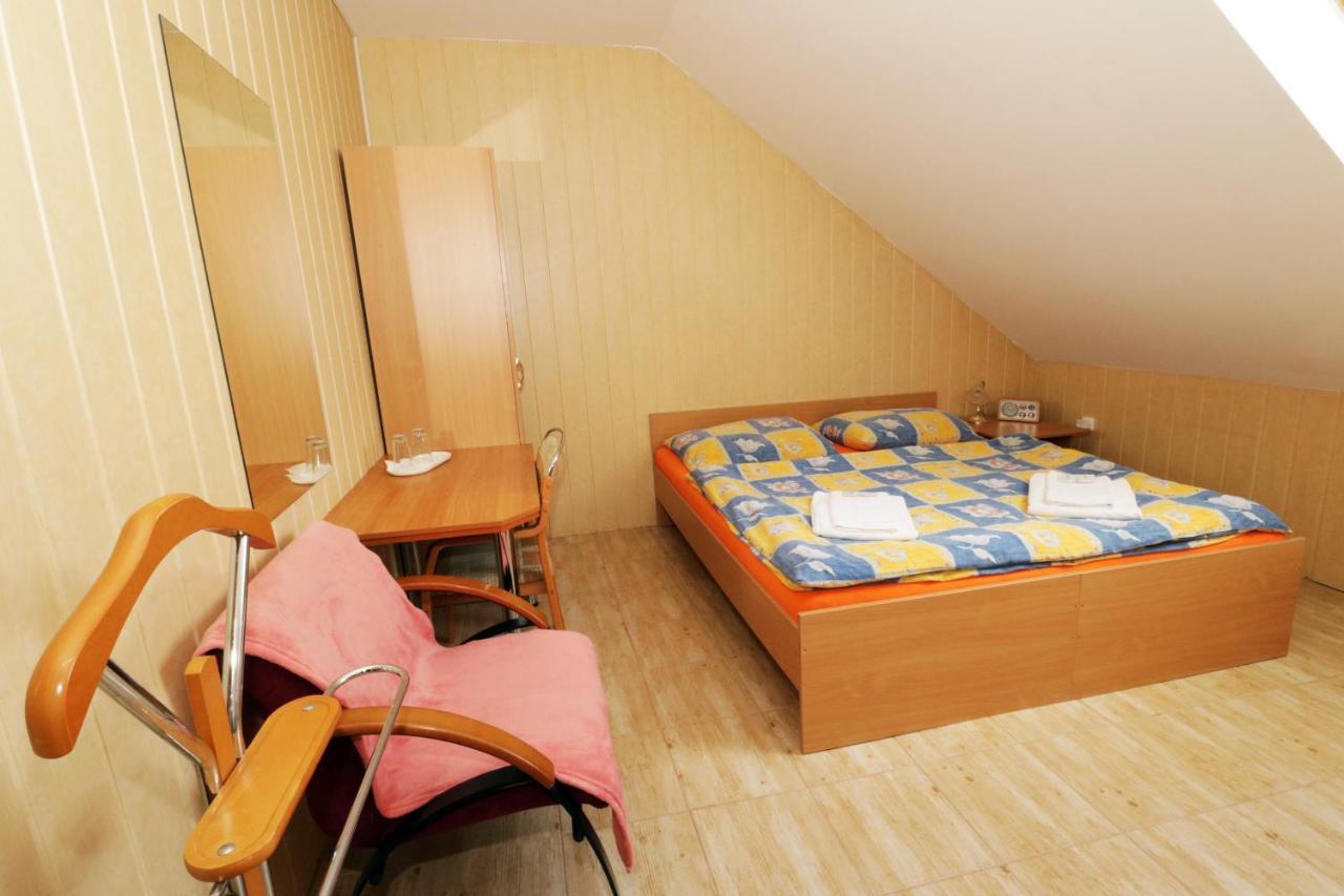 Penzion Hurka Dolni Libchavy Exterior foto