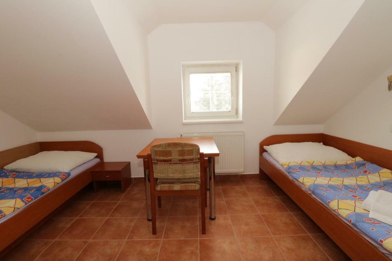 Penzion Hurka Dolni Libchavy Exterior foto