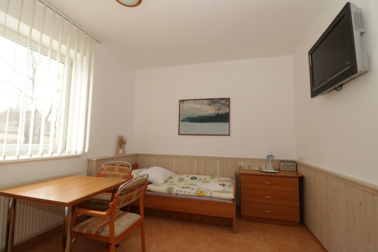 Penzion Hurka Dolni Libchavy Exterior foto