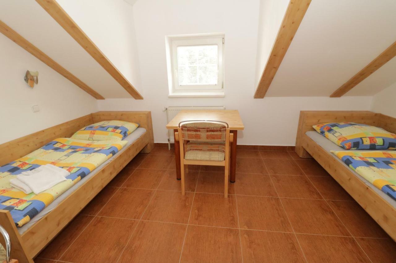 Penzion Hurka Dolni Libchavy Exterior foto