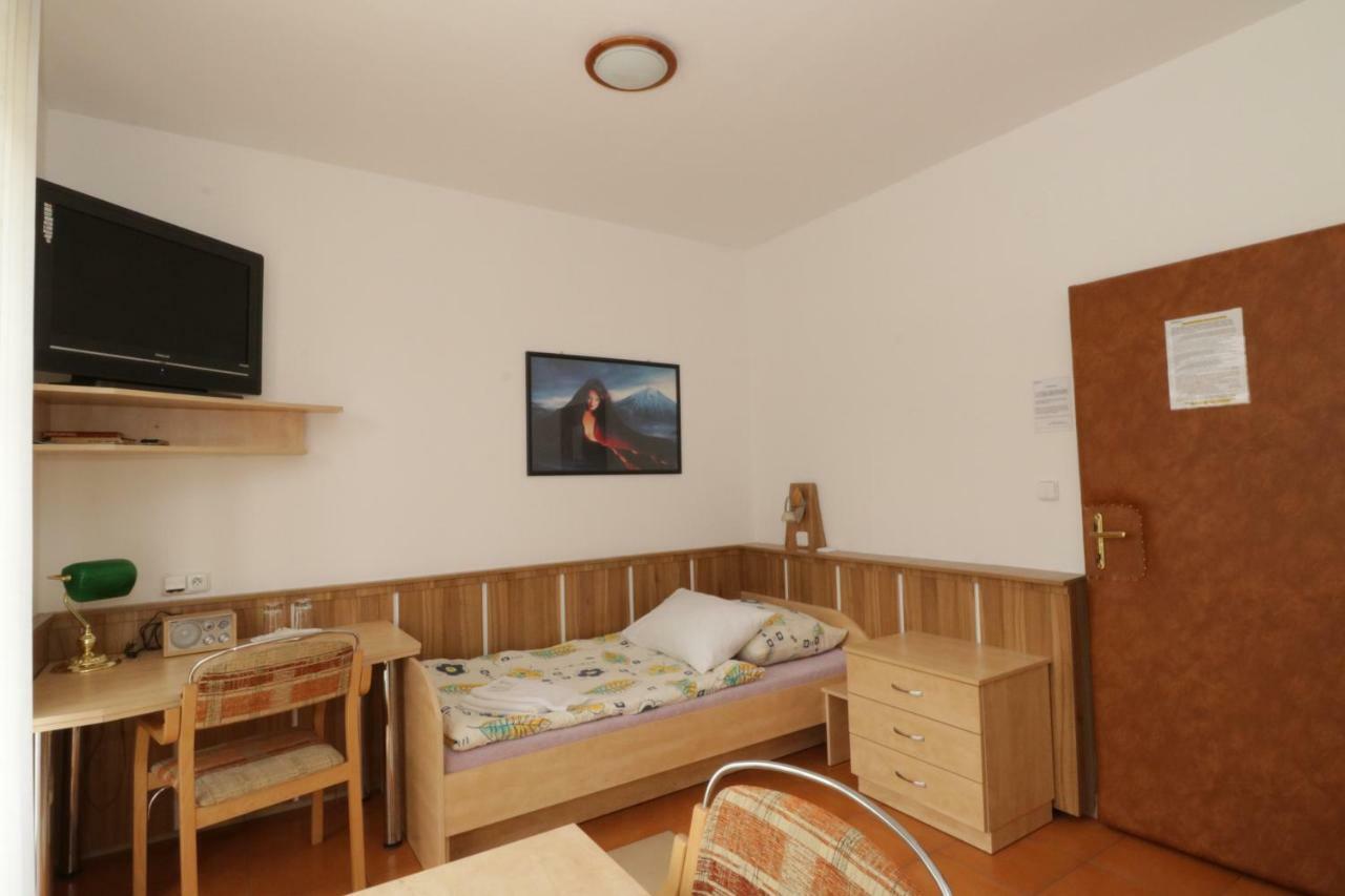 Penzion Hurka Dolni Libchavy Exterior foto