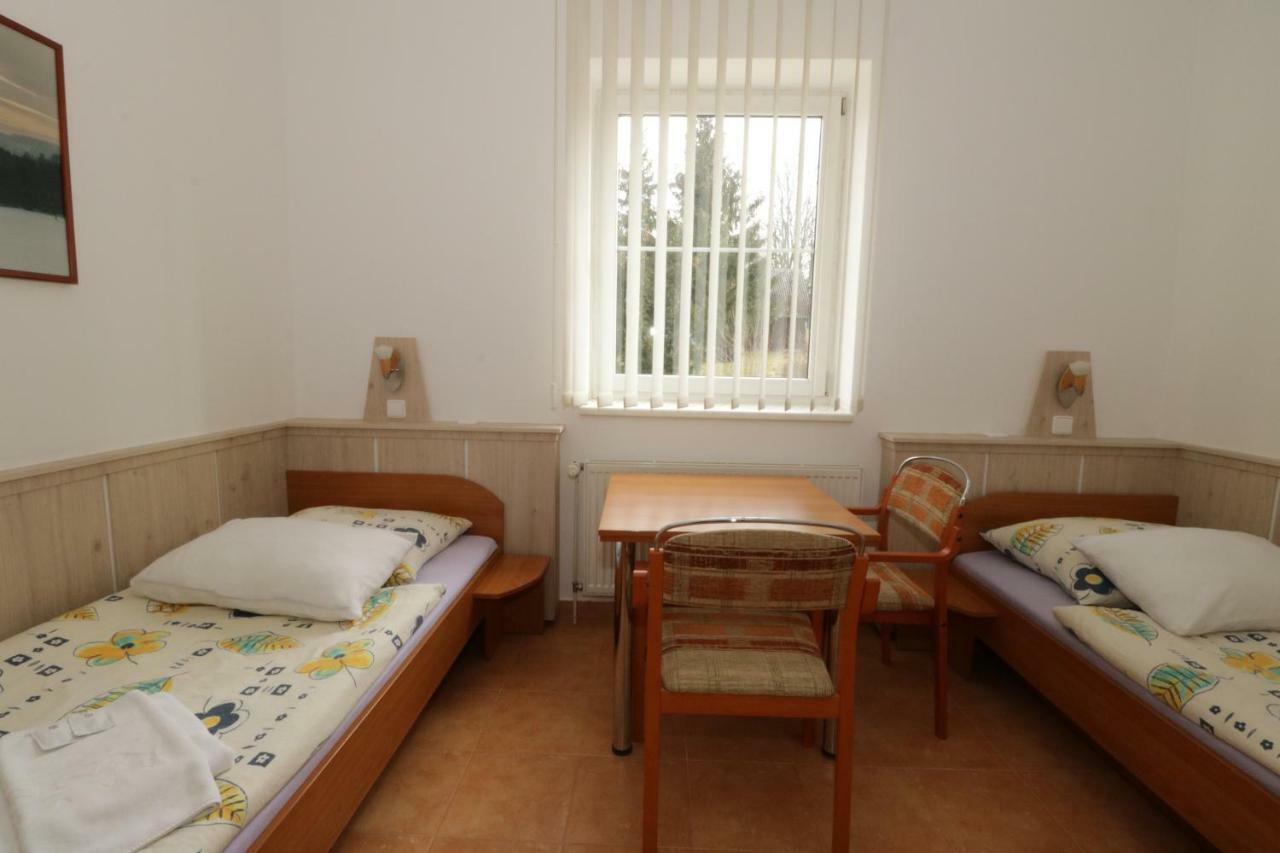 Penzion Hurka Dolni Libchavy Exterior foto