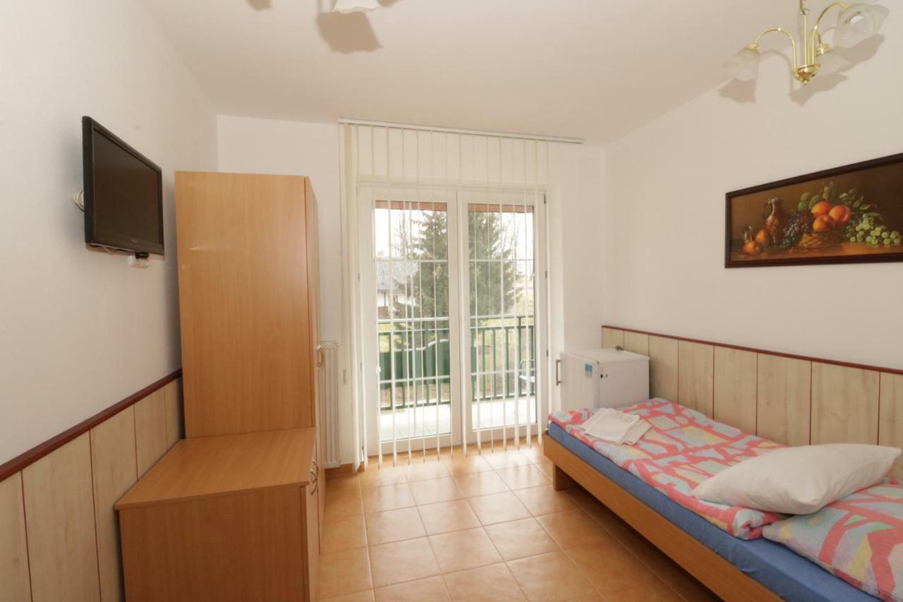 Penzion Hurka Dolni Libchavy Exterior foto